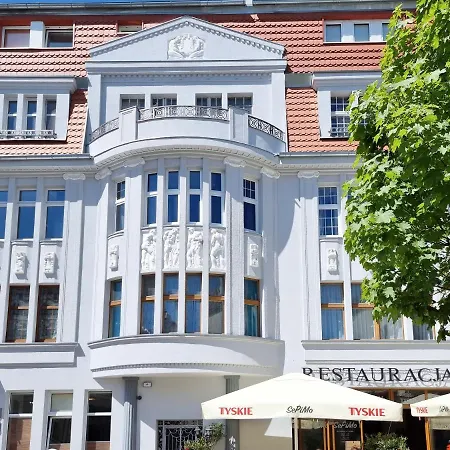 アパート Visit Baltic - Kamienica シフィノウイシチェ